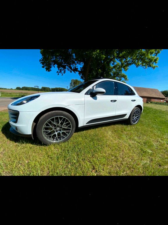 Image of Porsche Macan