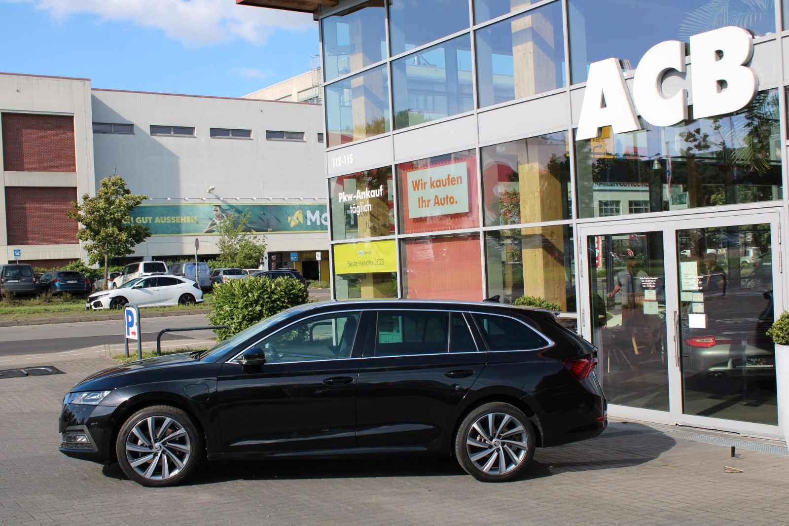 Skoda Octavia Combi Style iV Stdhzg AHK Canton HuD 18" imagem 3