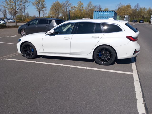 BMW 320d Touring Luxury Line Automatik Luxury Line