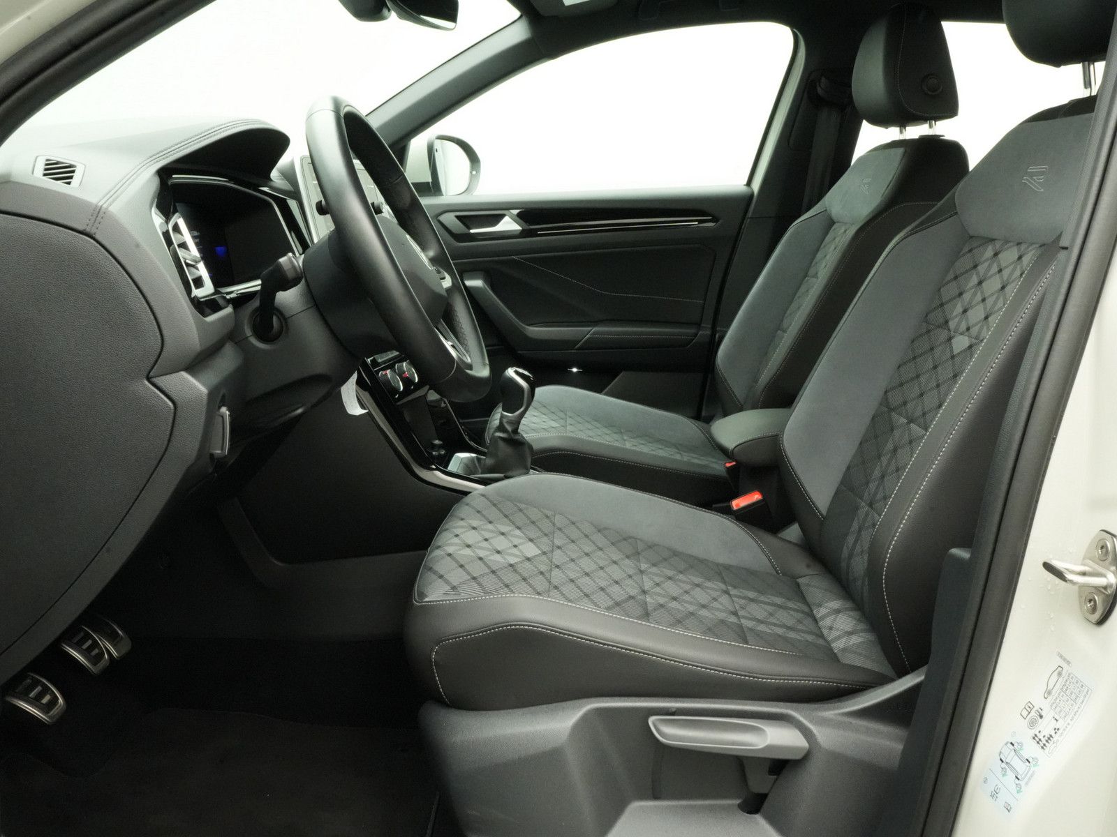 Volkswagen T-Roc - Bild 16