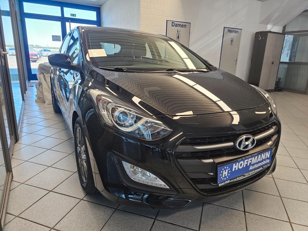 Hyundai i30 1.Hand,PDC,Klimaautomatik,Winterräder