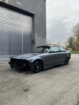 BMW E36 Coupé 323i Karosserie kein Rost - BMW 323: 323i