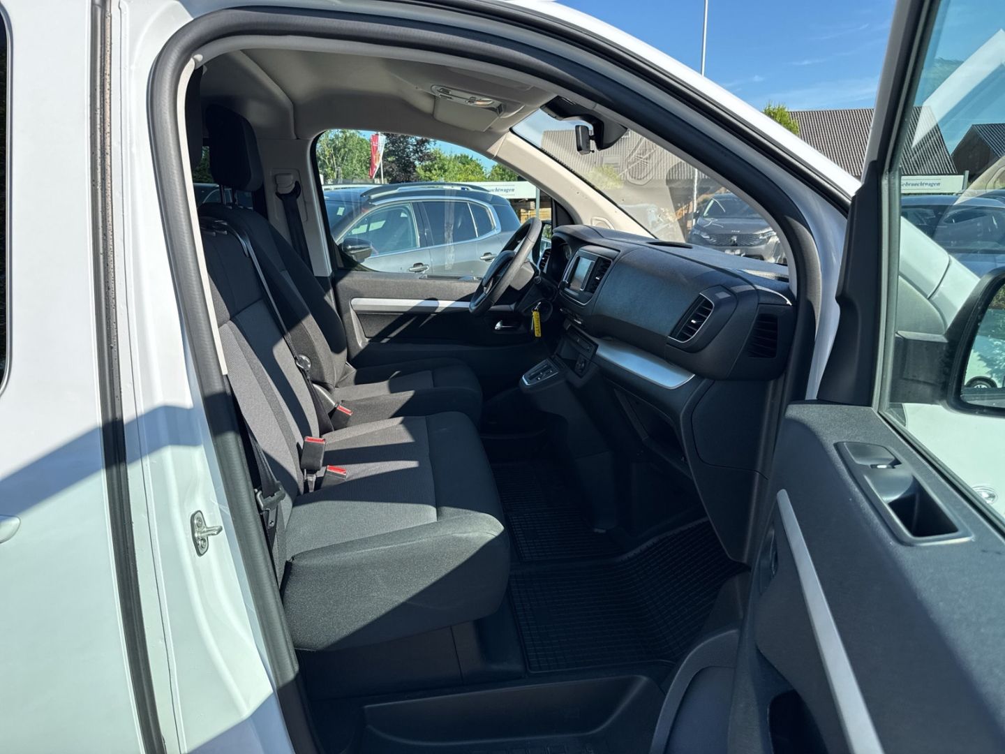 Fahrzeugabbildung Peugeot Traveller Active L2 Elektro 136 SHZ Totwinkel. X