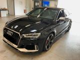 Audi RS 3 Lim. 2.5 TFSI quattro VIRTUAL LEDER LED DE - Audi RS3: Schwarz