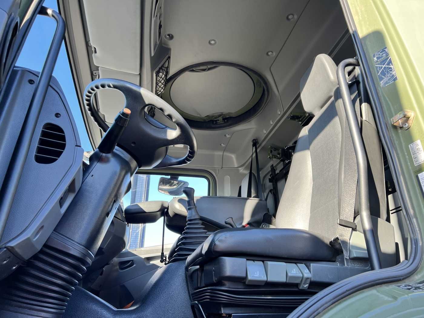 Fahrzeugabbildung Mercedes-Benz Axor 1829 A 4x4 Pritsche