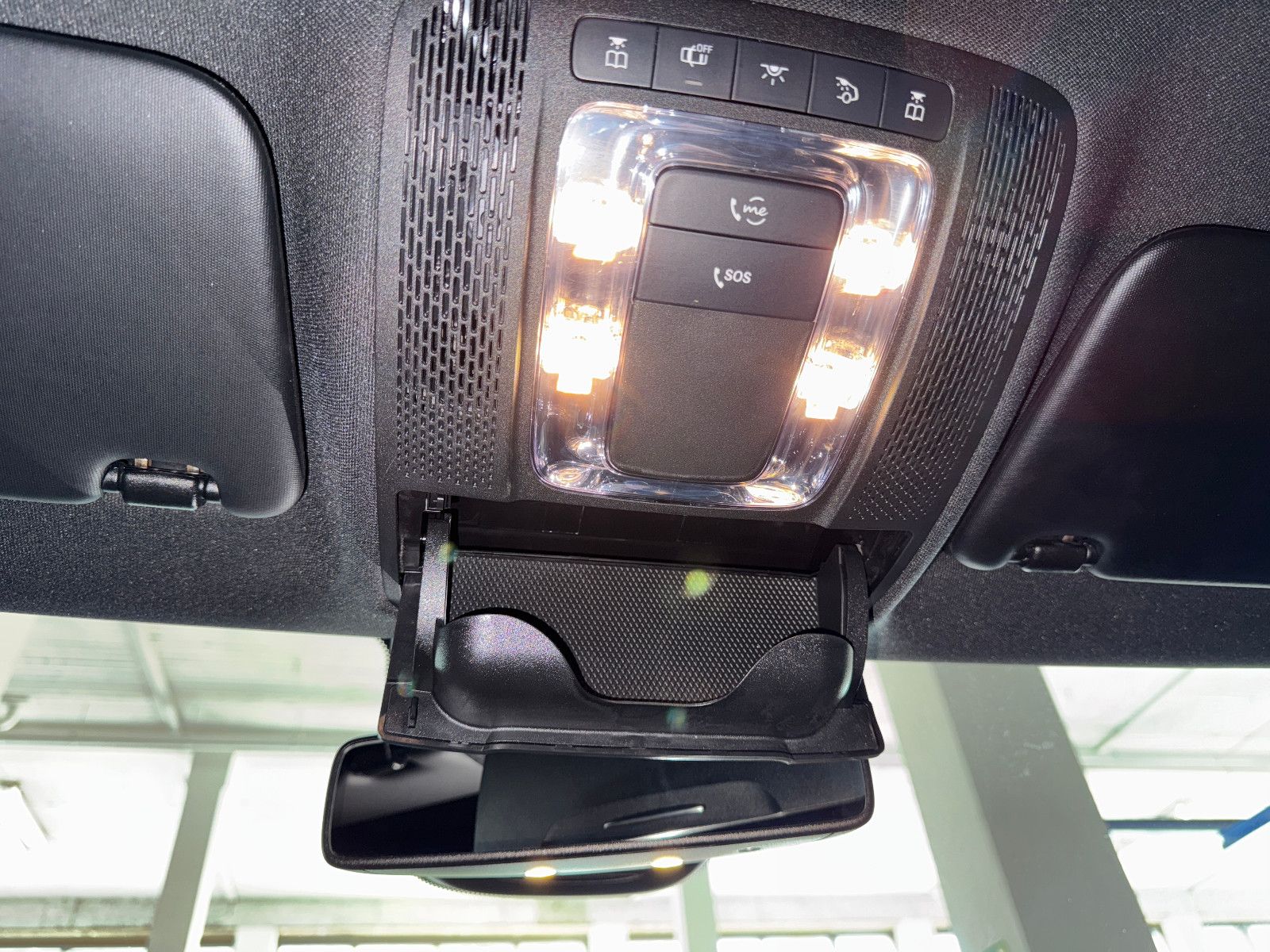 Fahrzeugabbildung Mercedes-Benz A 180 d PROGRESSIVE SPORTPAKET LED NAVI MBUX +