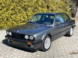 BMW E30 318i Coupé 2trg. Limo HKennzeichen... - BMW 318 aus 1988: 318i