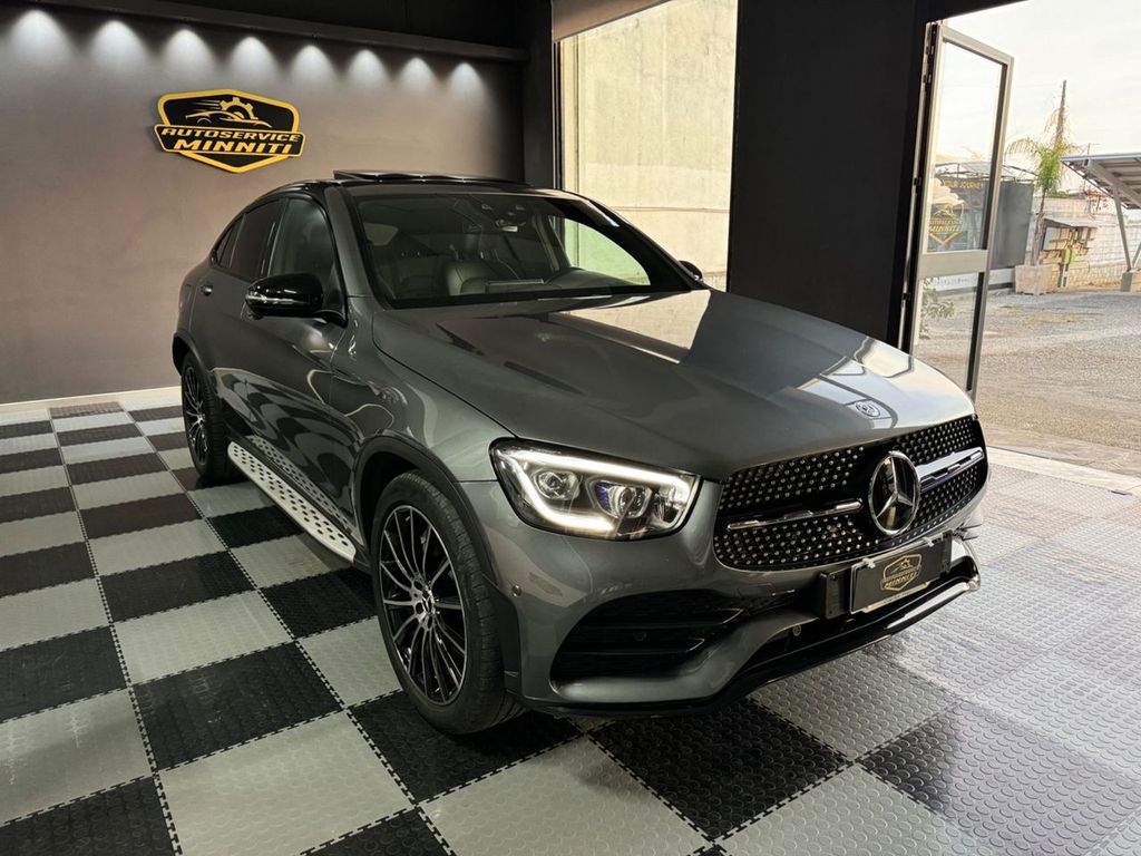 Image of Mercedes-Benz GLC 300