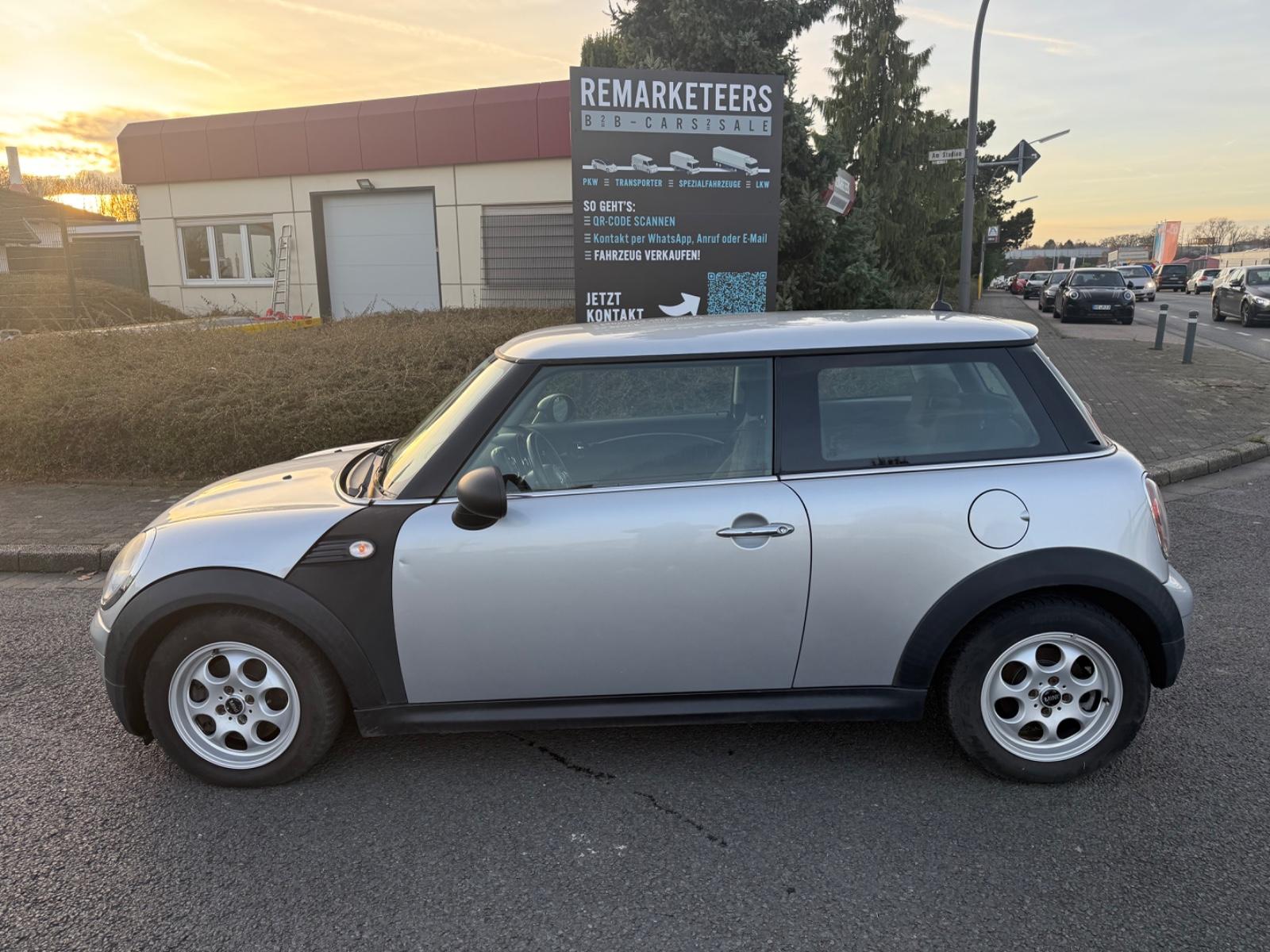MINI ONE Mini One D HU neu 1.Hand