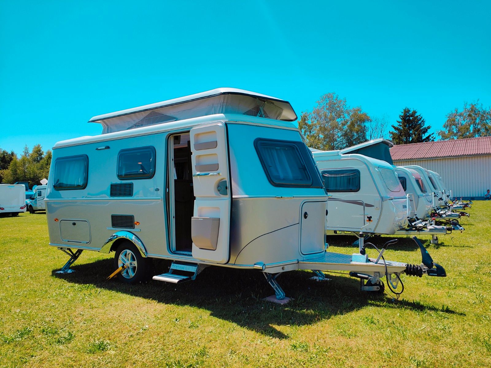 Fahrzeugabbildung HYMER / ERIBA / HYMERCAR TOURING 542 LEGEND URBAN 2024