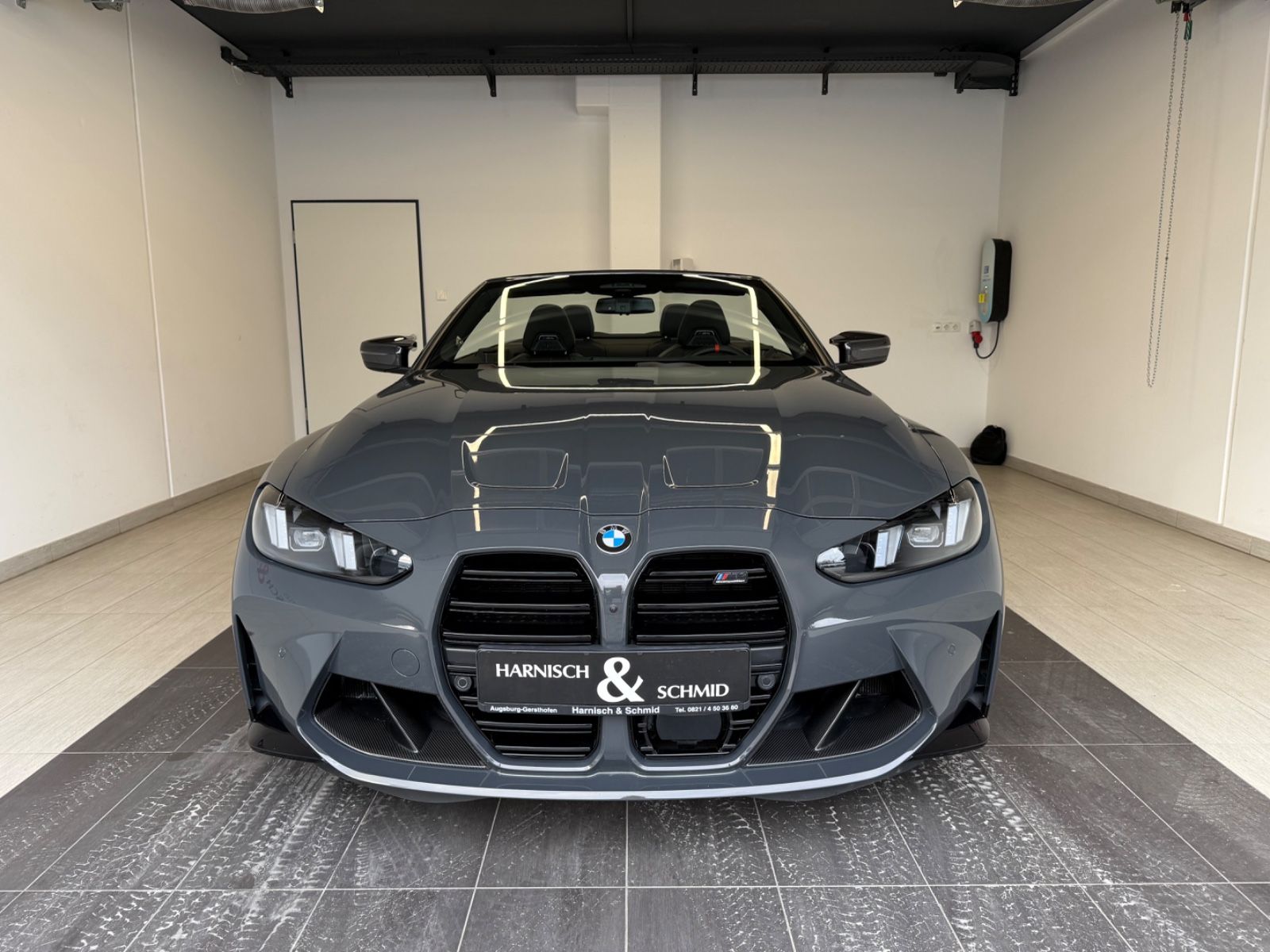 Fahrzeugabbildung BMW M4 Comp. Cabrio xDrive Carb. Int., UltimatePack