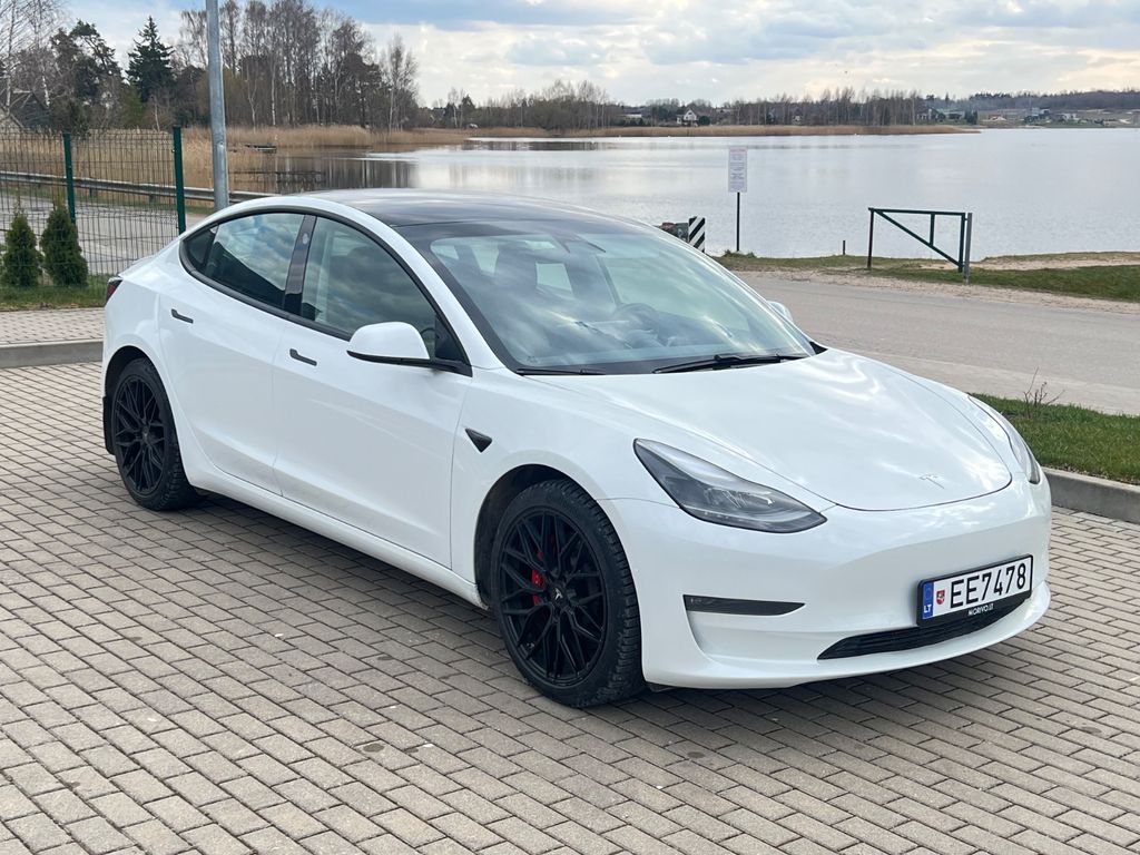 Image of Tesla Model 3
