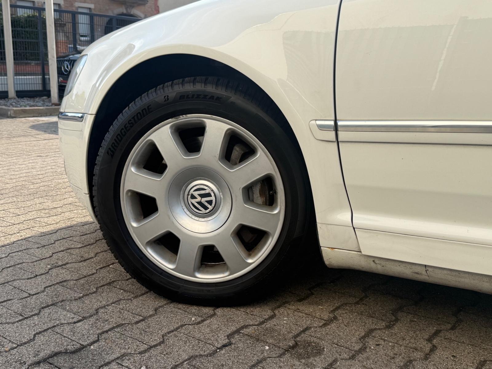 Volkswagen Phaeton V6TDI 4M*2HD*KAM*AUTO*SCHIEB*MASSA+5SITZ