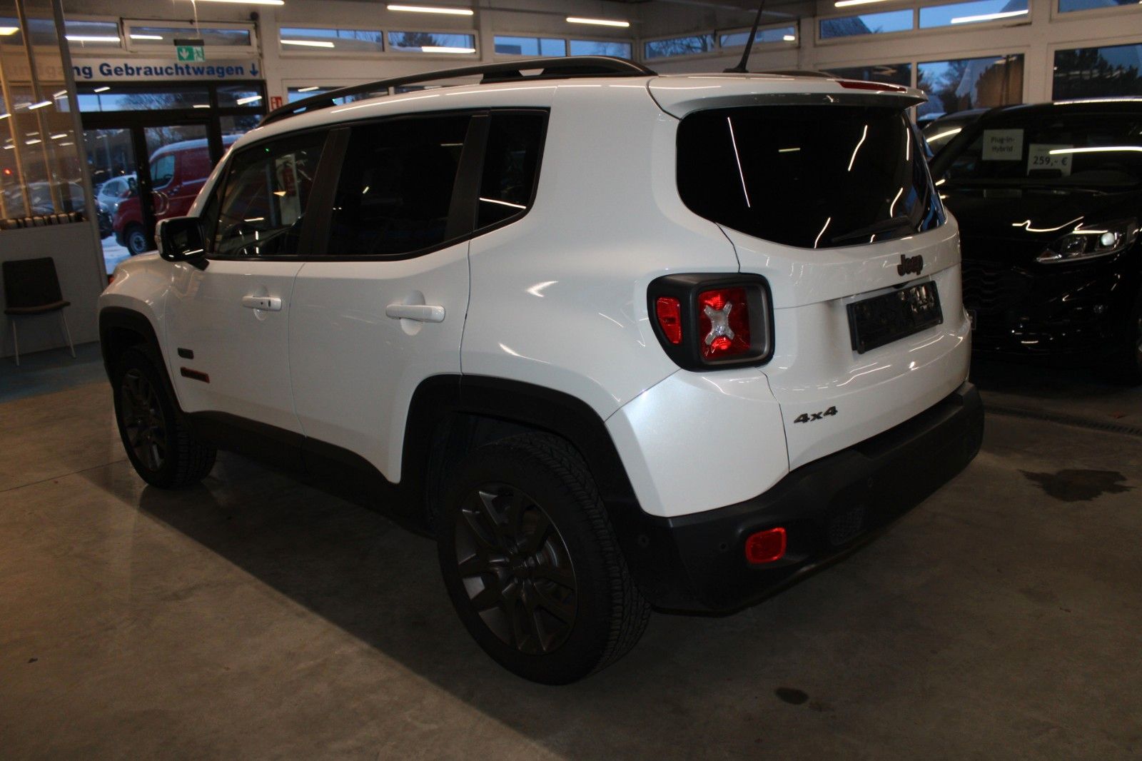 Fahrzeugabbildung Jeep Renegade 2.0 MultiJet Limited 4x4 AUTOMATIK AHK