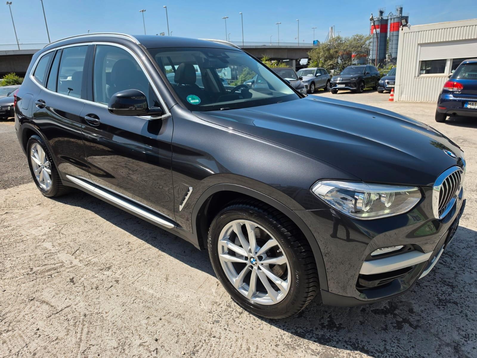 BMW X3 xDrive 20 i xLine HEADUP*KEYLESS*AUTOM*PANO
