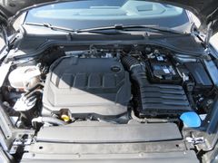 SKODA Octavia Combi 2.0 TDI RS Columbus Traveller Ahk SKODA Octavia Combi 2.0 TDI RS Columbus Traveller Ahk