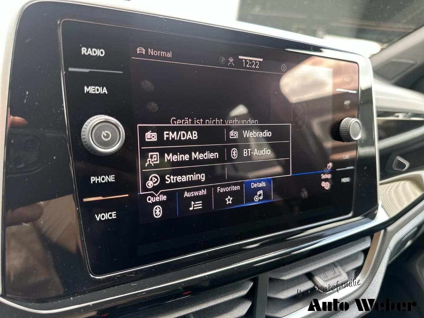 Volkswagen T-Roc 2.0TDI R-Line LED Navi AHK Fahrschule, миниатюра 20