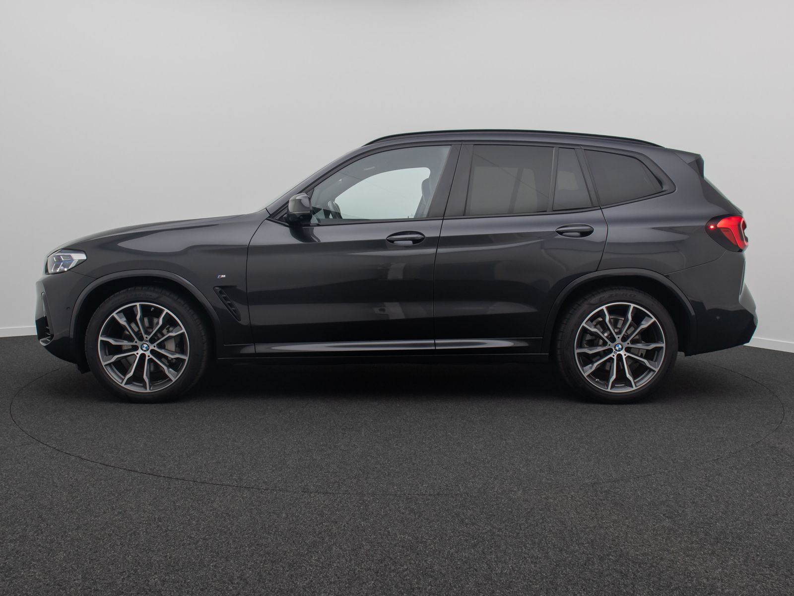 Fahrzeugabbildung BMW X3 xD30d M Sport 360°Laser Standheizung HiFi DAB