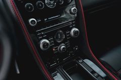 Fahrzeugabbildung Aston Martin DBS 6.0 Touchtronic *Carbon / Unikat*