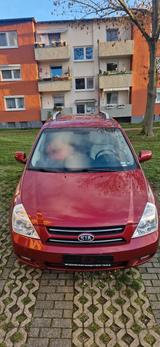 Kia KIA Carnival - Kia Carnival aus 2007 mit Diesel-Antrieb