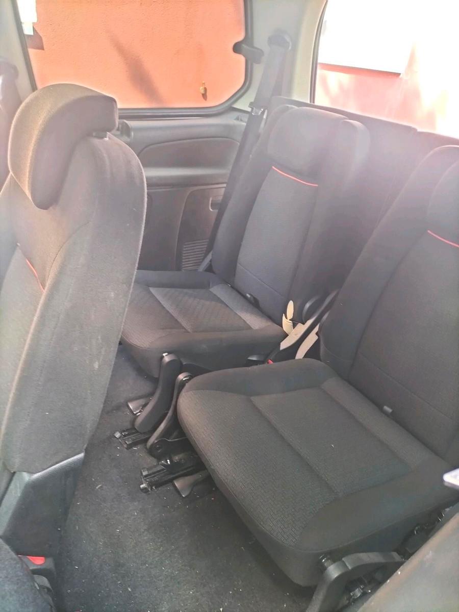 Ford Galaxy 2008 — photo 5