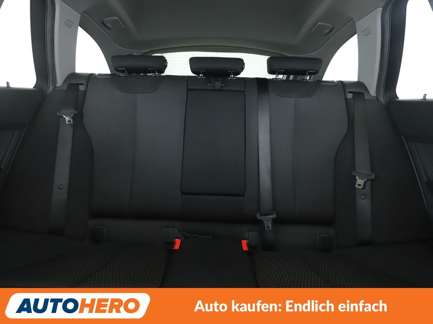 BMW 320d Advantage Aut.*NAVI*LED*TEMPO*PDC*SHZ*