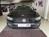 Volkswagen Passat 2.0 TDI*2.HAND*TÜV NEU*ACC*NAVI*CARPLAY! - VW Passat Gebrauchtwagen in Hannover