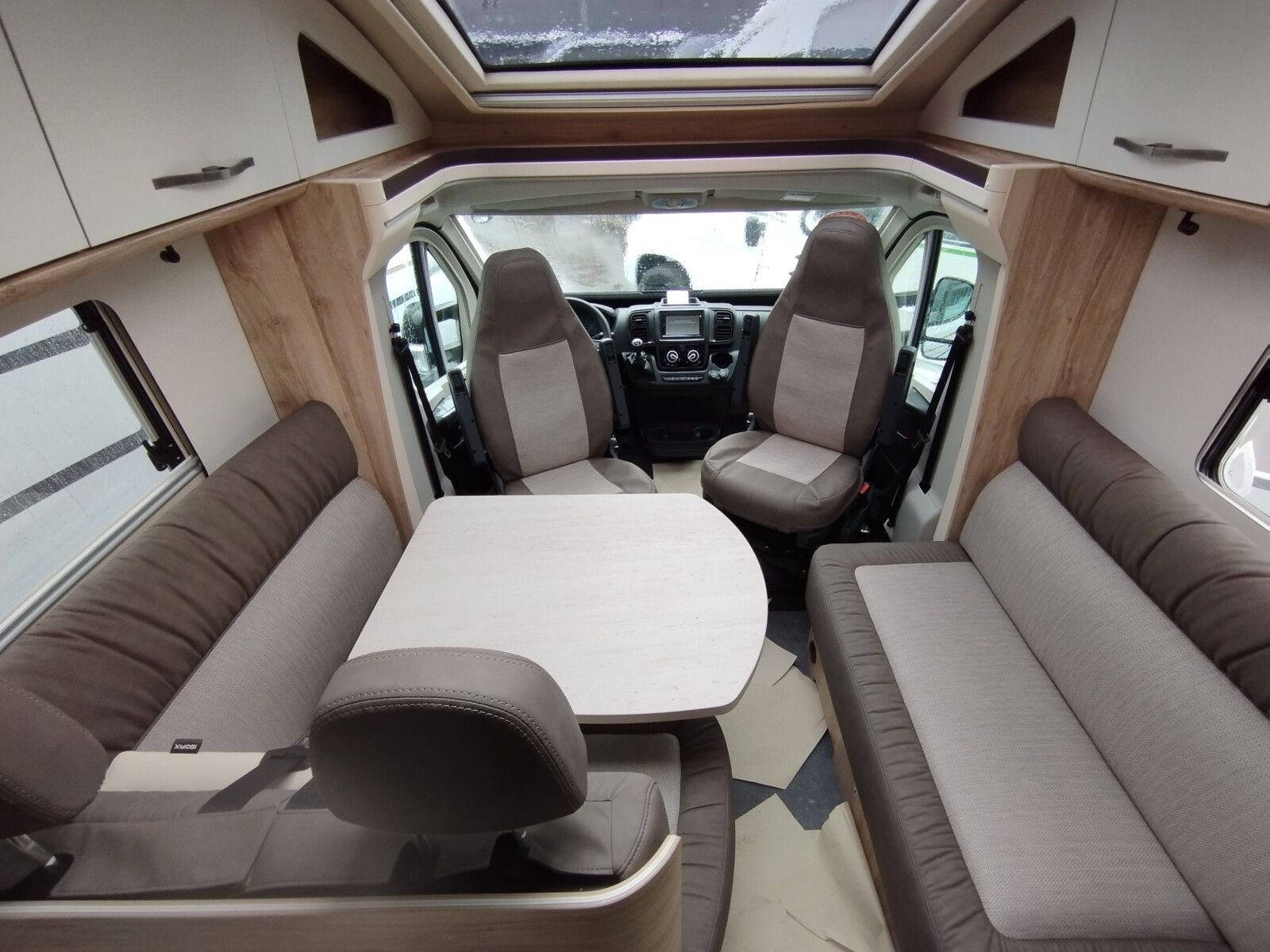 Fahrzeugabbildung Eura Mobil Profila T PT 675 SB Mondial Paket
