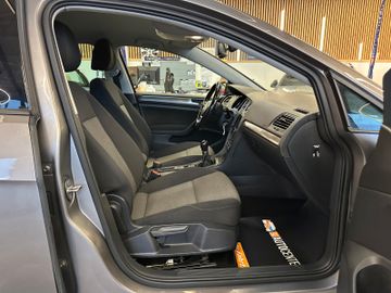 Volkswagen Golf VII Lim. Sound Start-Stopp *Navi*Kamera*