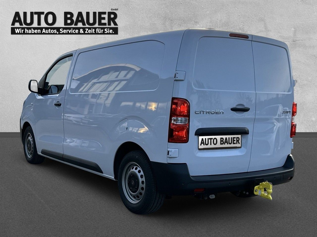 Fahrzeugabbildung Citroën Jumpy Kastenwagen M Diesel 150 Manuell - mit KI generiert/bearbeitet