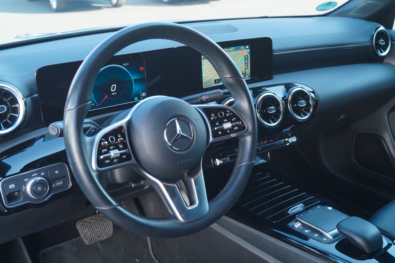 Fahrzeugabbildung Mercedes-Benz CLA Shooting Brake CLA 200 d
