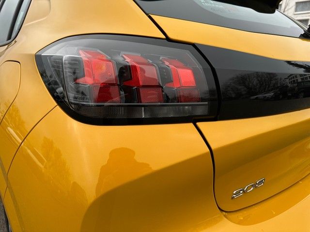 Fahrzeugabbildung Peugeot 208 1.2l Pure Tech Automatik Active Pack