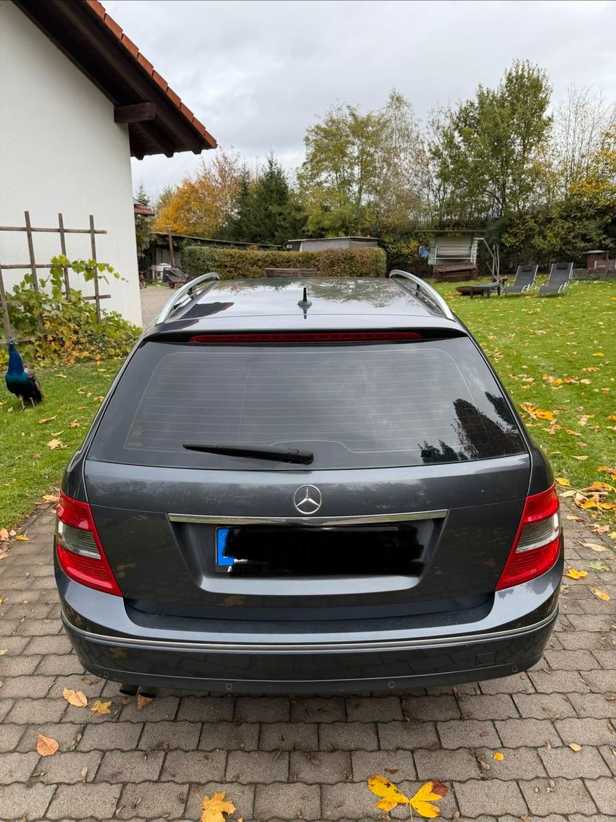 Mercedes-Benz C180 2008 — rear view