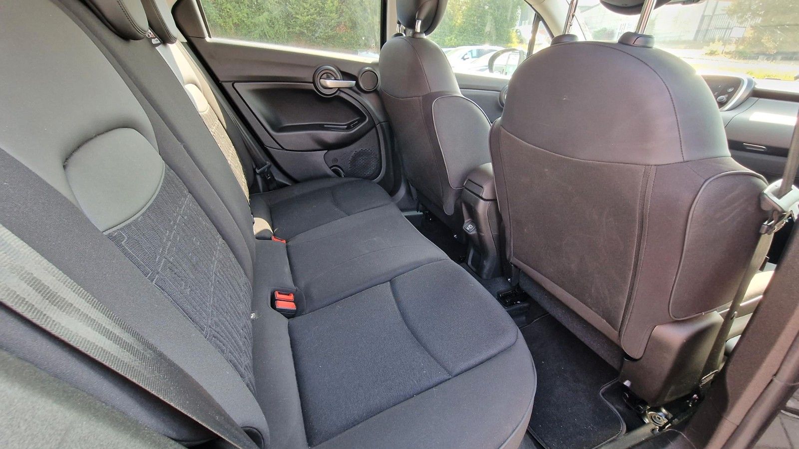 Fahrzeugabbildung Fiat 500X Basis