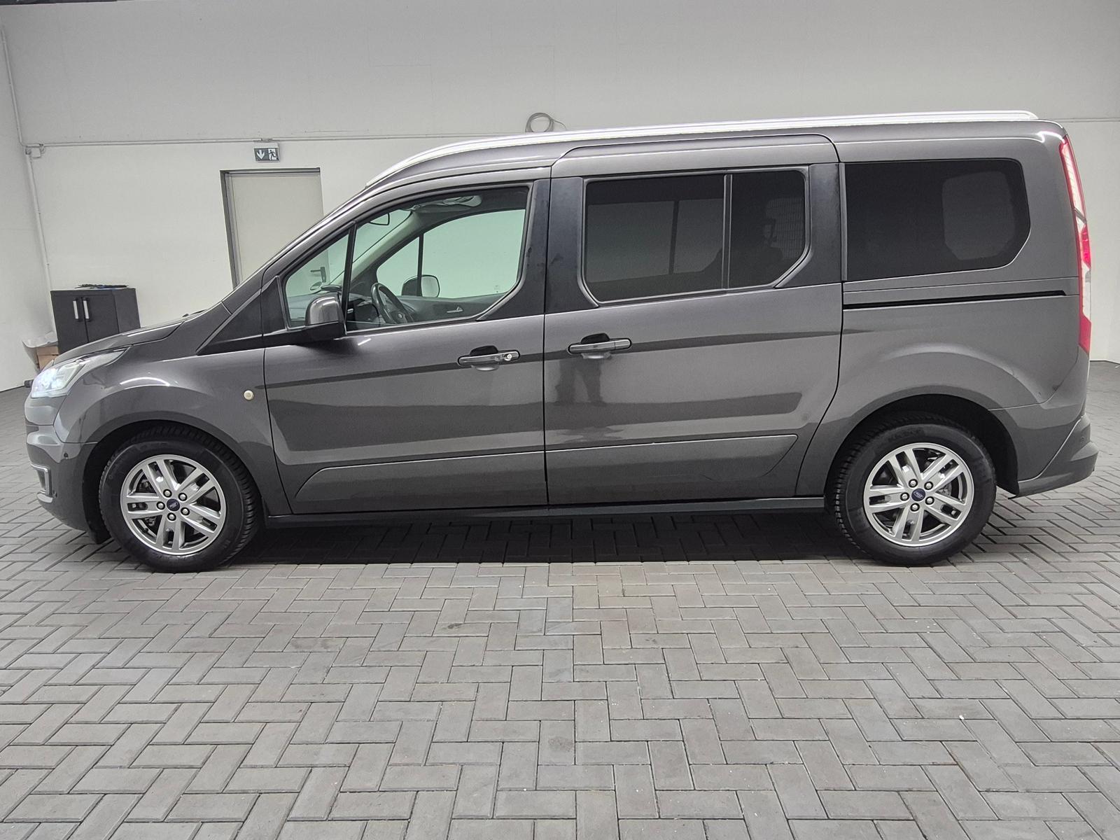 Ford Gr. Tourneo Titanium Xenon/Navi/Pano/AHK/SHZ/Kam