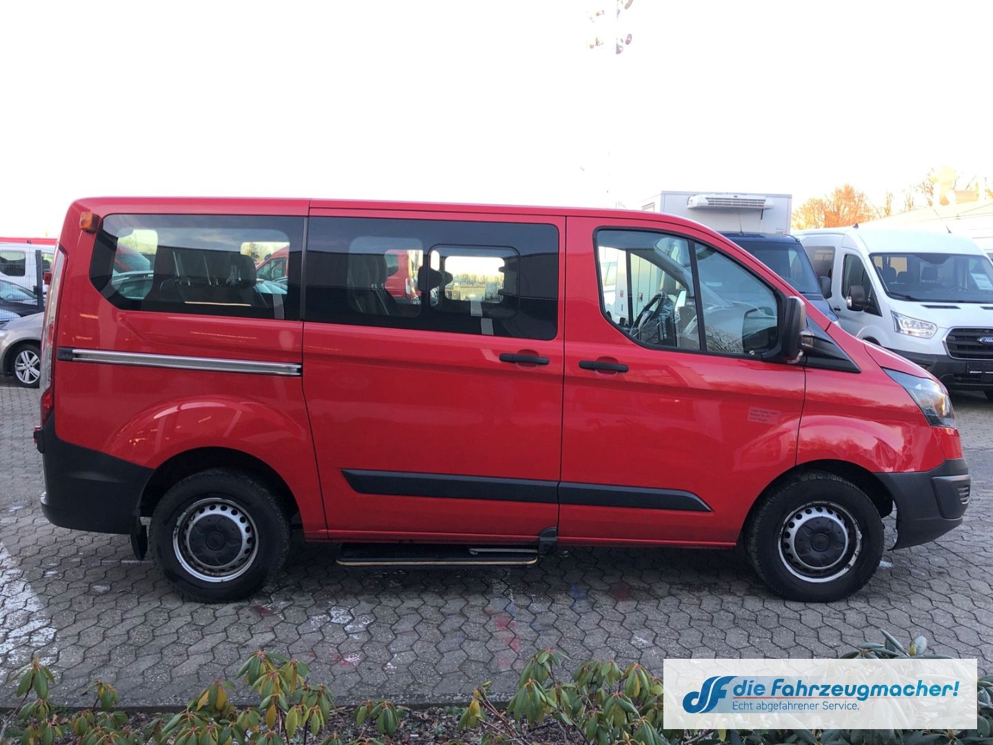 Fahrzeugabbildung Ford Transit Custom Kombi 300 L1 2.2 TDCi *8410 *EXPO