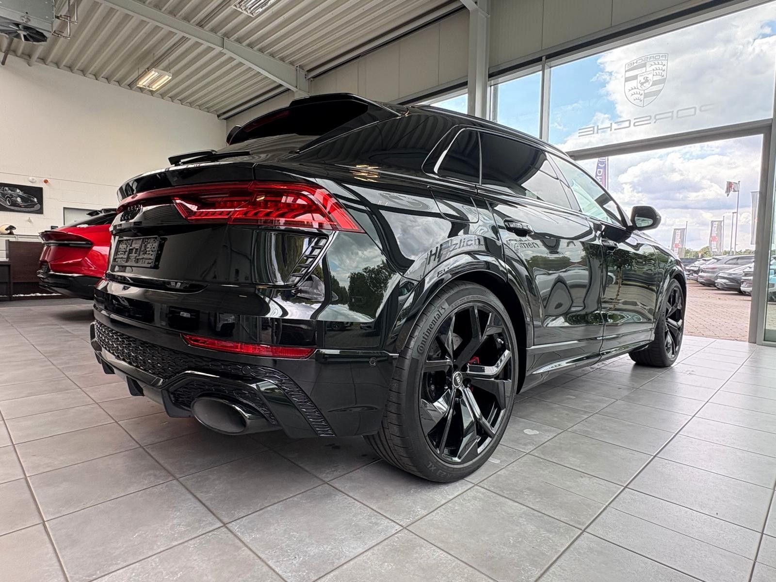 Fahrzeugabbildung Audi RSQ8 keramik*dynamik*massage*stand*23Z*akustik.