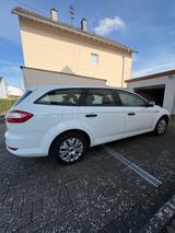 Ford Mondeo 1,6 Ti-VCT 81kW Ambiente Turnier Ambiente - Ford Mondeo: 1.8