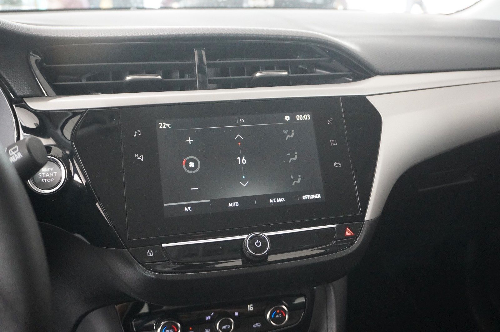 Fahrzeugabbildung Opel Corsa-e F EDITION 7KW NAVI/VIRT/TEMP/DAB/WÄRMEP.
