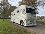 Volvo FH Gebrauchter Roelofsen Special Line Pferdetran