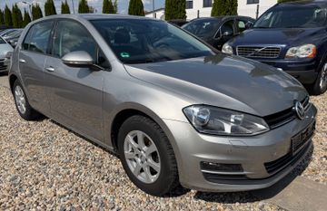 Volkswagen Golf - 1