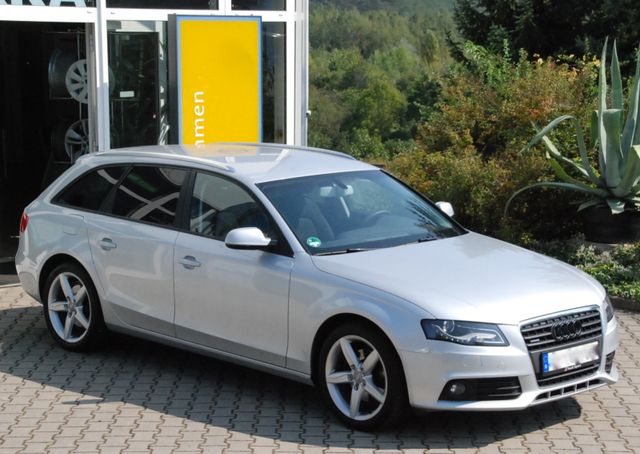 Audi A4 2.0 TFSI QUATTRO,XENON,ALUS,AHK,18ZOLL,2.HAND