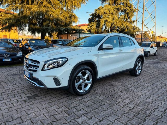 Mercedes-Benz Mercedes-benz GLA 200 d Automatic 4Matic AUTOMAT