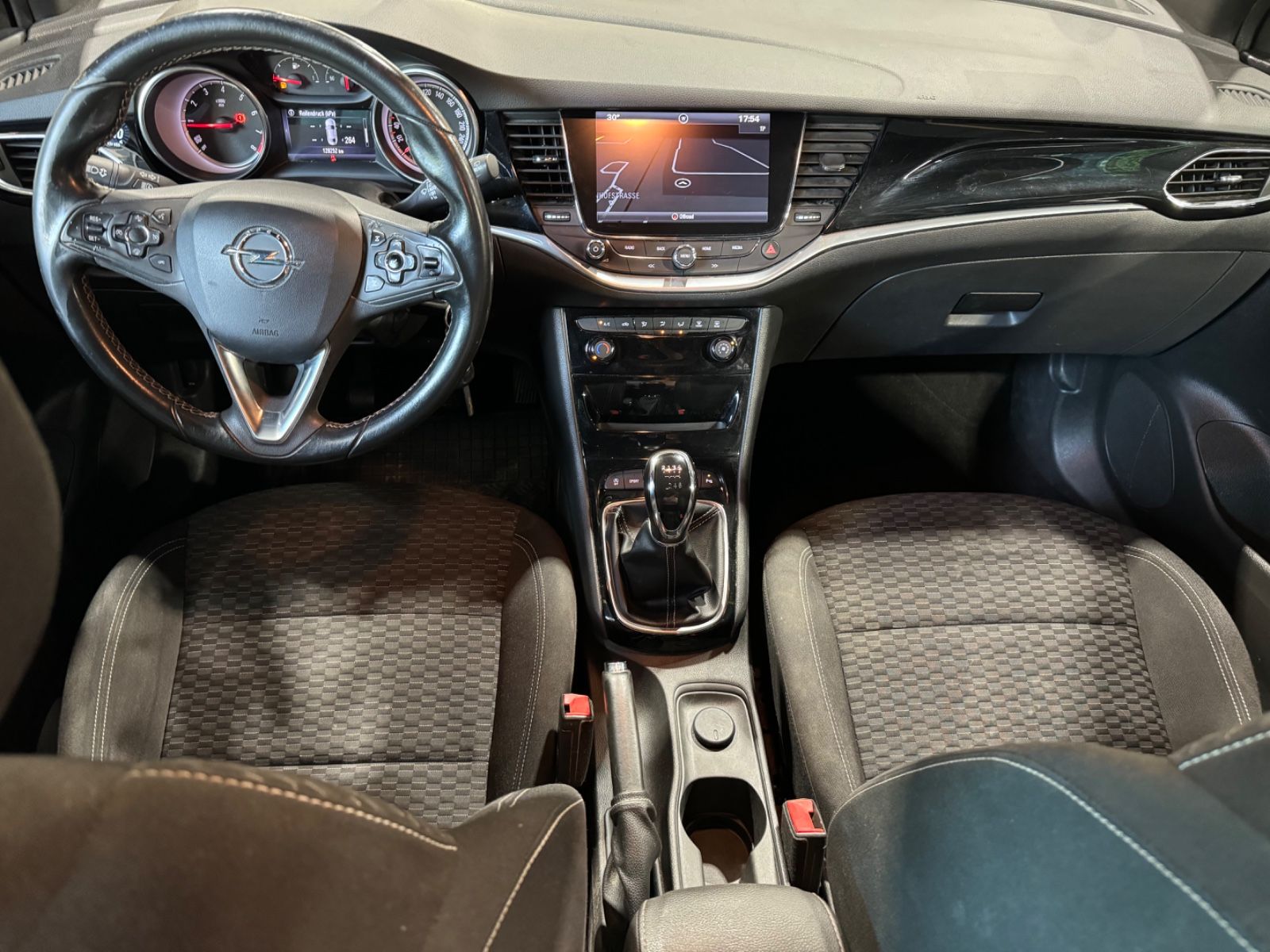 Fahrzeugabbildung Opel Astra K Sports Tourer Dynamic/NAVI/LED/KAMERA/SP