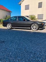 BMW E34 M5 3,8l Diamantschwarzmet - BMW M5: E34