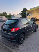 Peugeot 206+  2009  TÜV NEU  gepflegt... - Peugeot 206 in Bremen