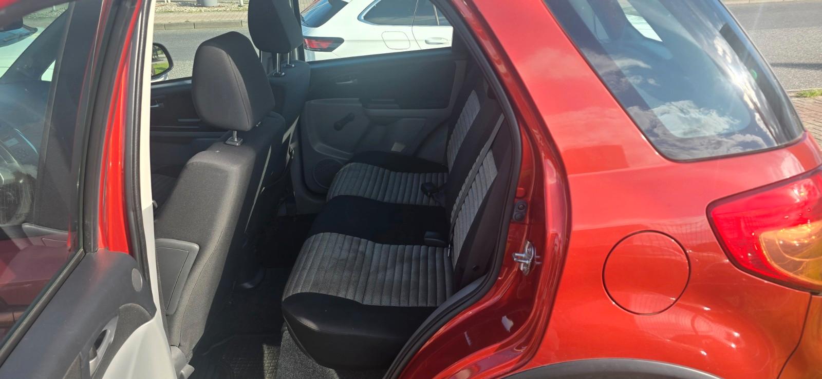 Suzuki SX4 Club
