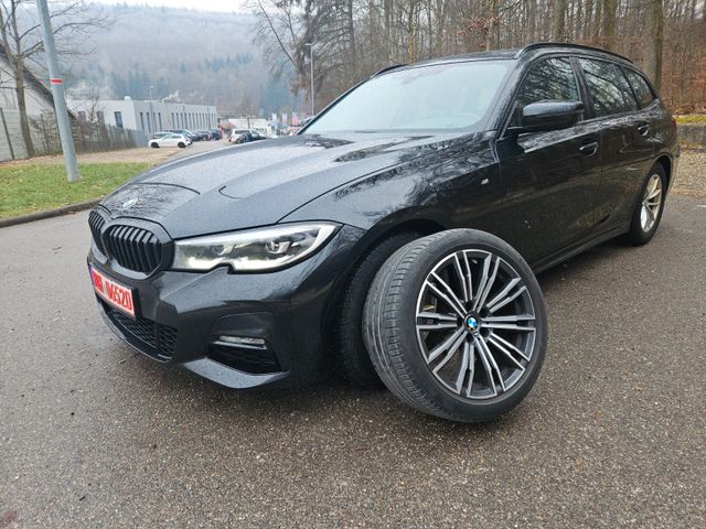 BMW 320d- M-SPORT-  AUT/LEDER/NAVI/LED/ALU/TOP!