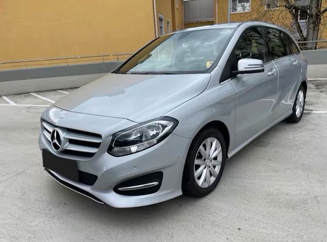 Mercedes-Benz B 180*2.Hand *AHK*