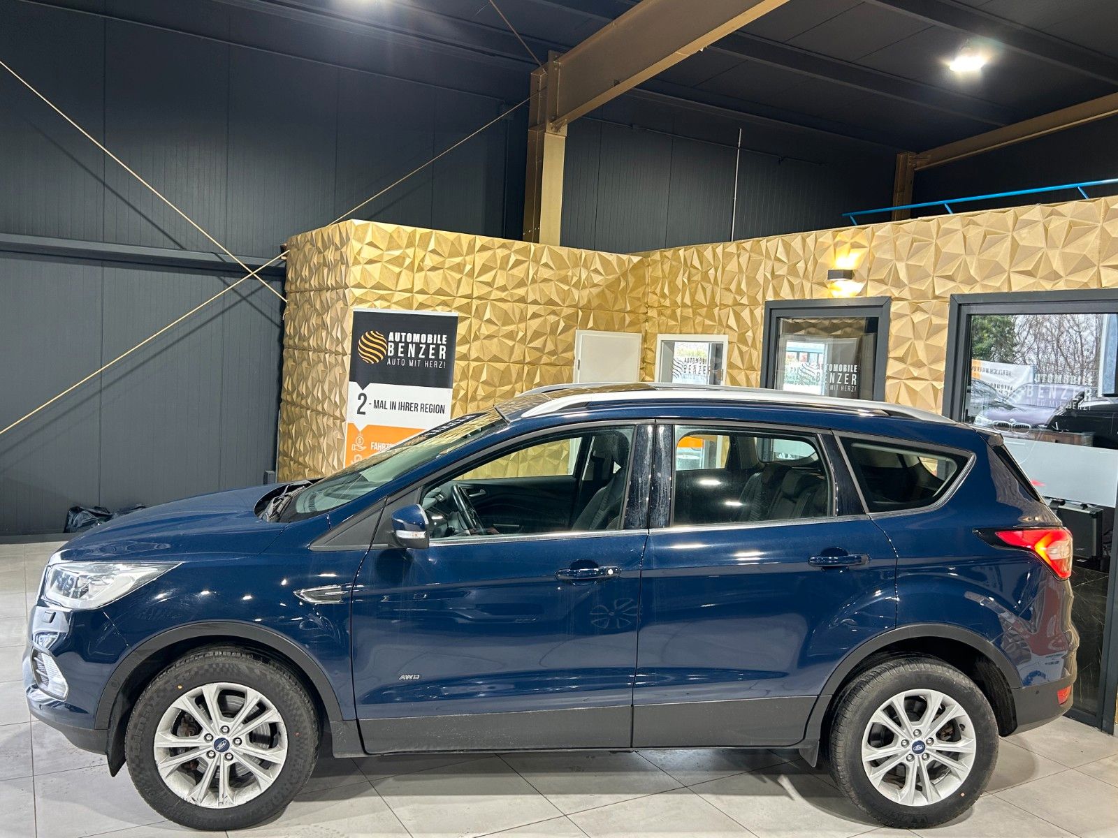 Fahrzeugabbildung Ford Kuga Titanium/PANO/AMBIENTE/KAMERA